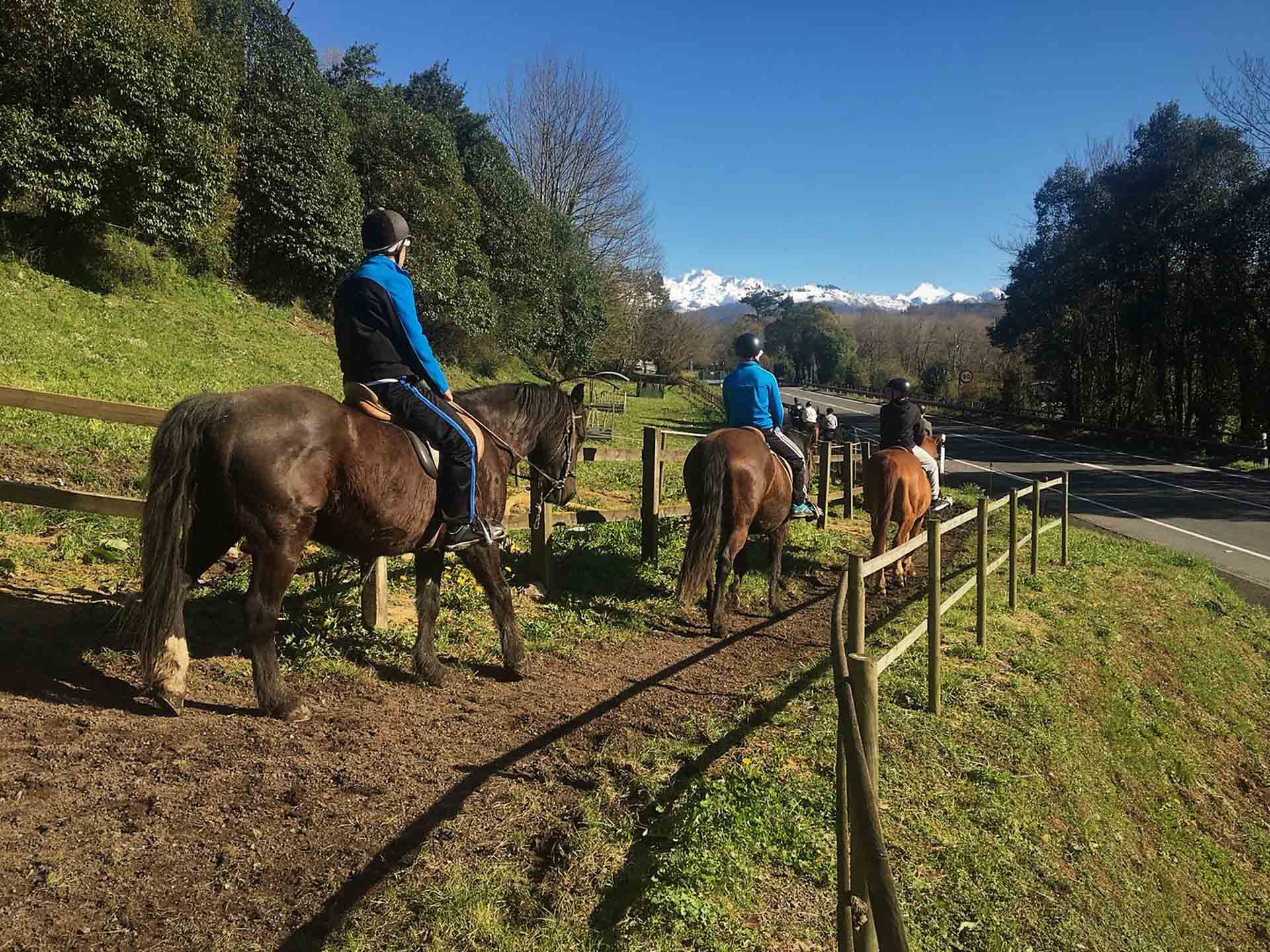 Rutas a Caballo en Asturias ≫ Los Cauces Centro MultiAventura